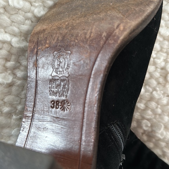 Italian black suede boots - Picture 8 of 8